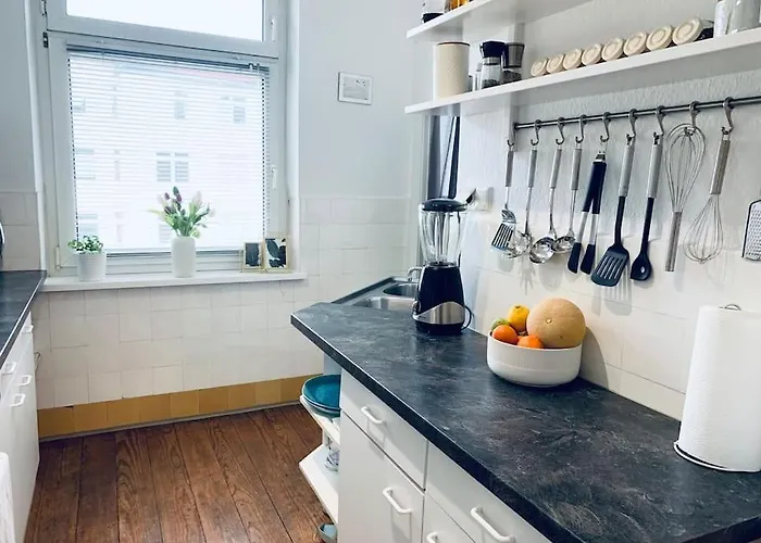 Apartment Lovely With Balcony, Hamburg